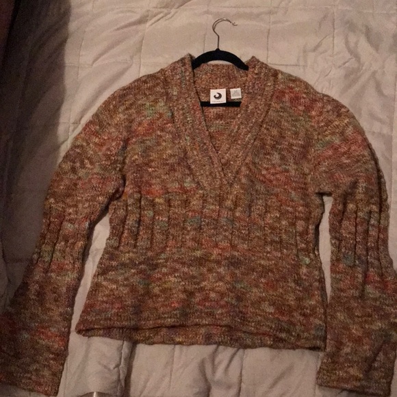 Tsunami sweater - Picture 2 of 4